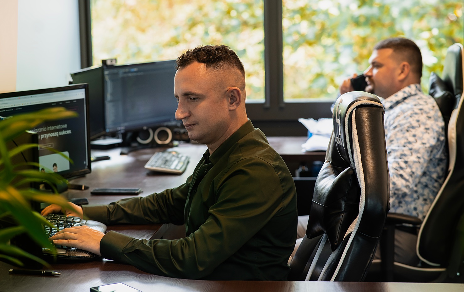 Architekci cyberprzestrzeni - kontakt